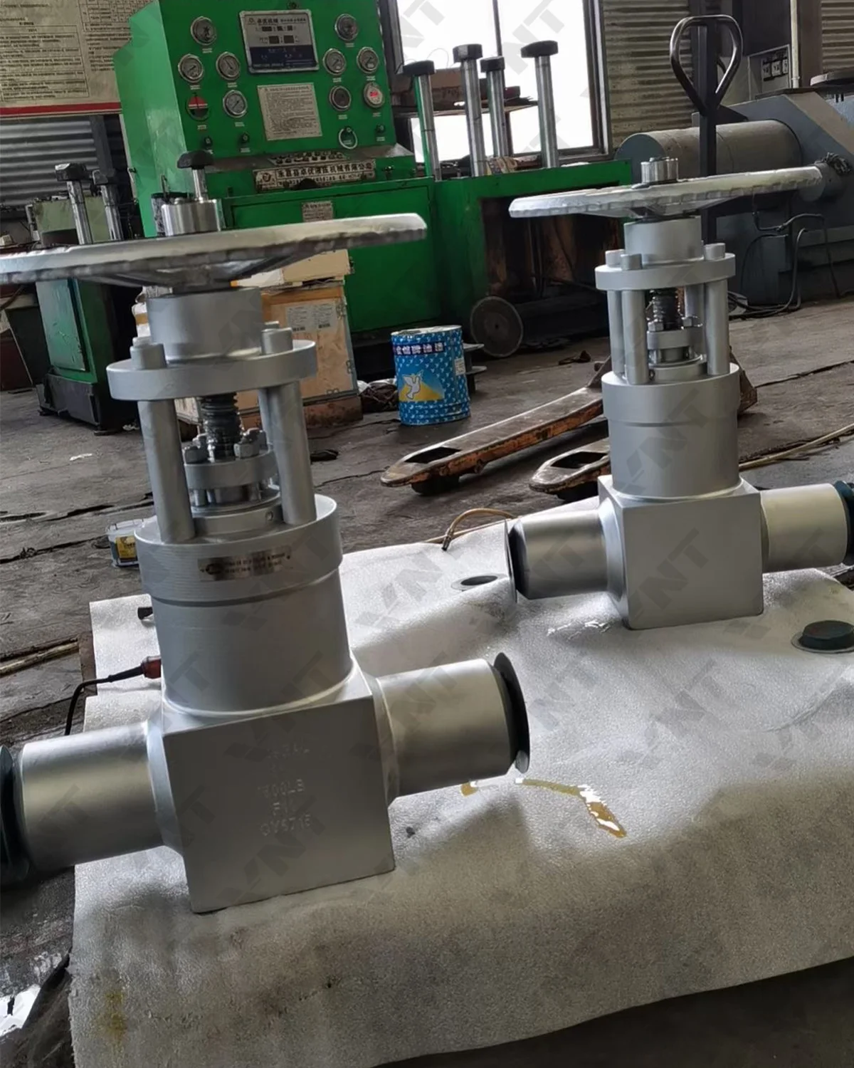 Forged Steel Pressure Seal Parallel Gate Valve - View 2