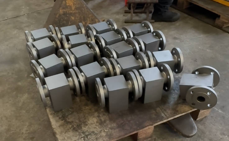 Small-bore forged steel slab gate valve body preparation
