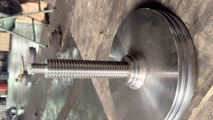 Pigging valve threaded stem component