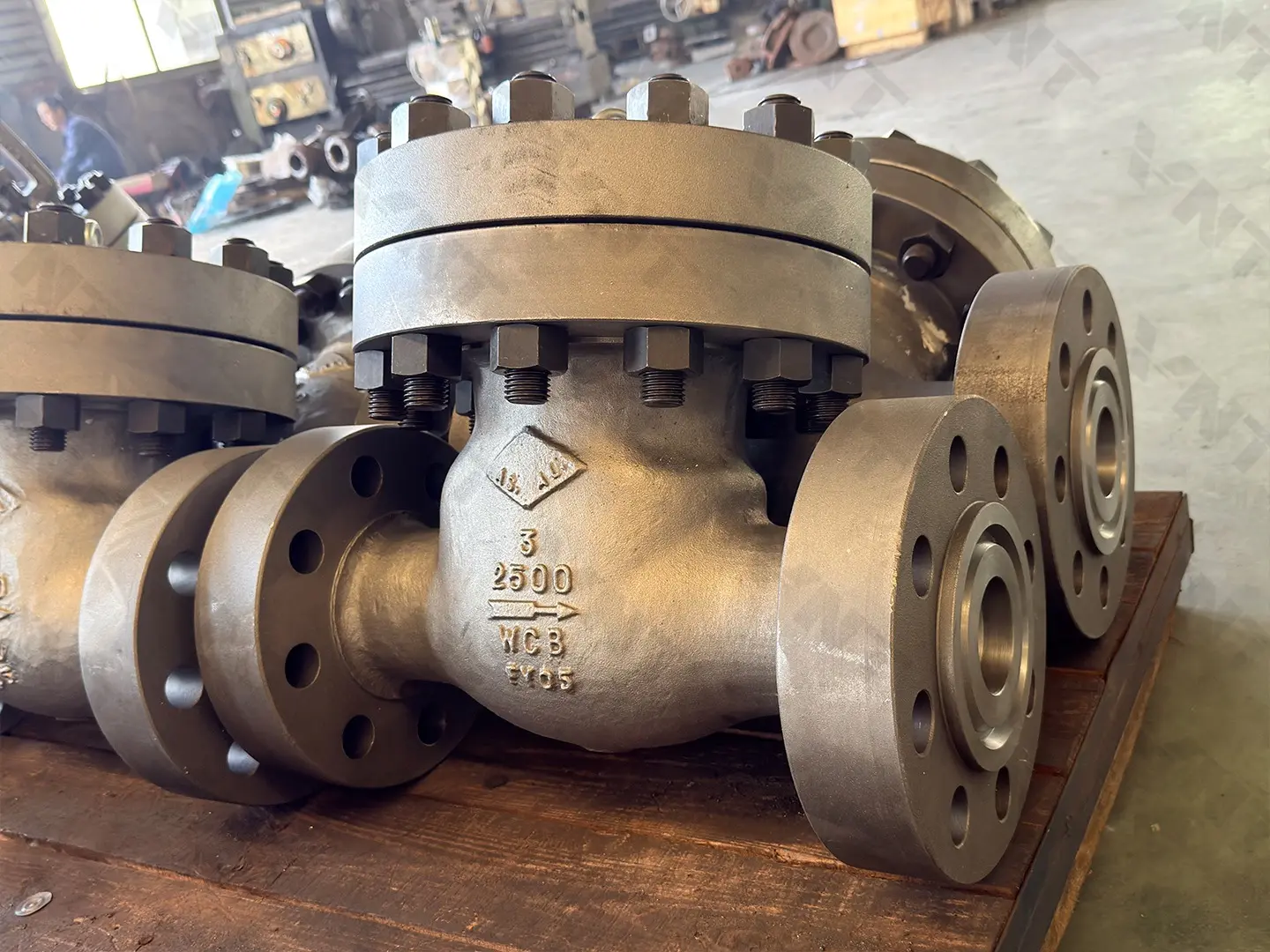 3-inch Class 2500 Cast Steel Swing Check Valve 3-inch Class 2500 cast steel swing check valve