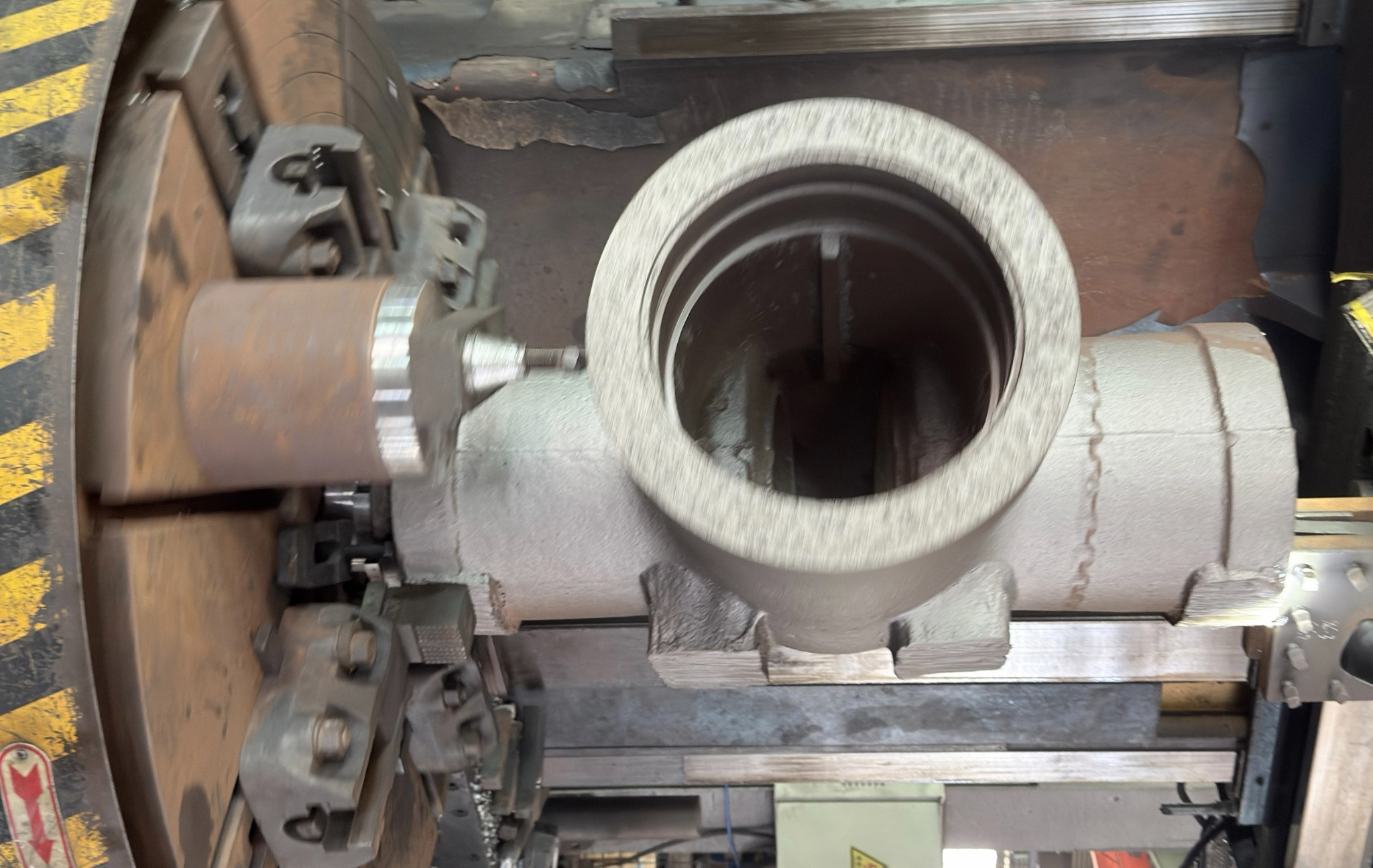DN300 power station gate valve body machining