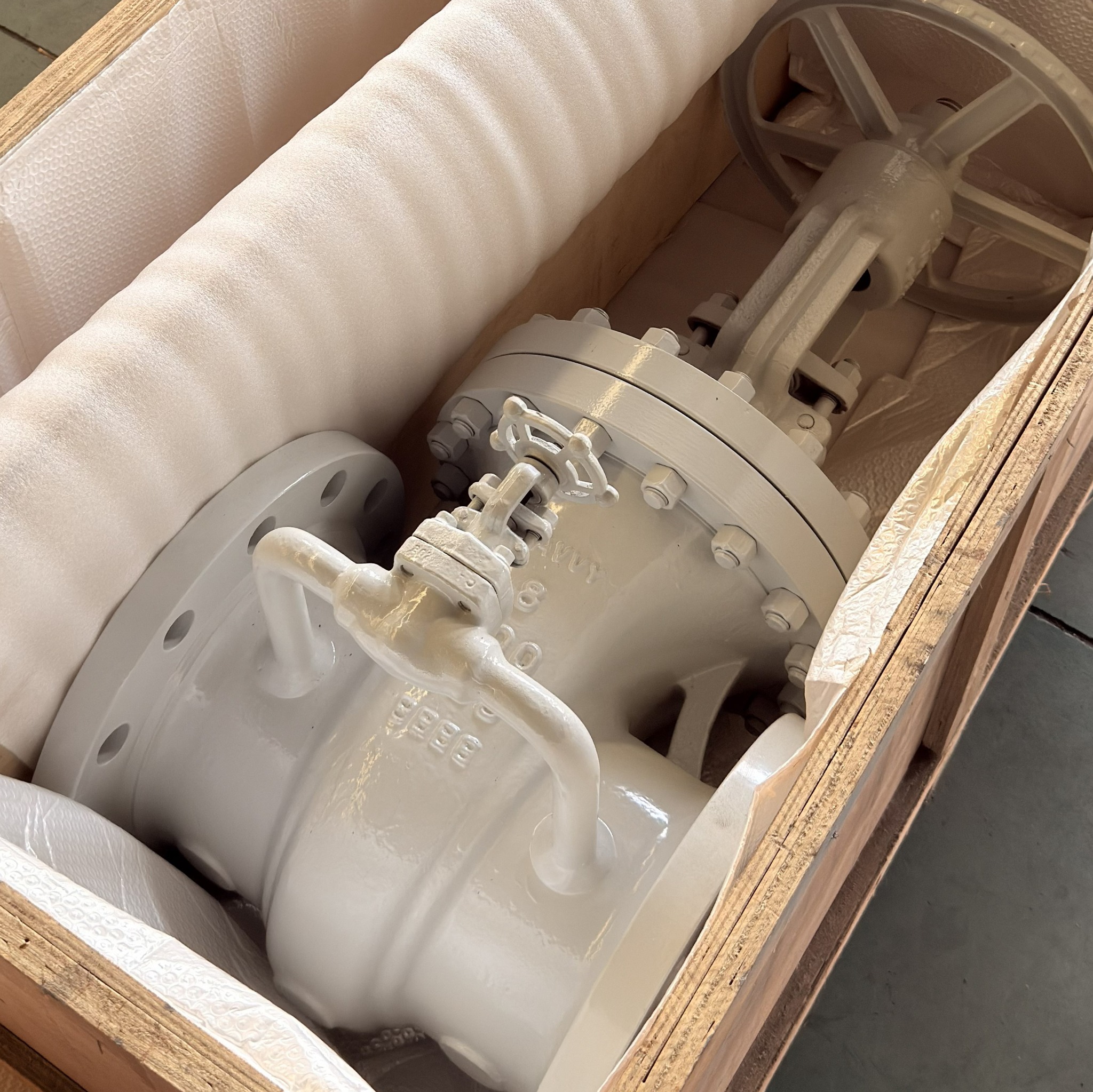 8 inch Class 300 ASTM A217 WC6 parallel double-disc gate valve packed for shipment