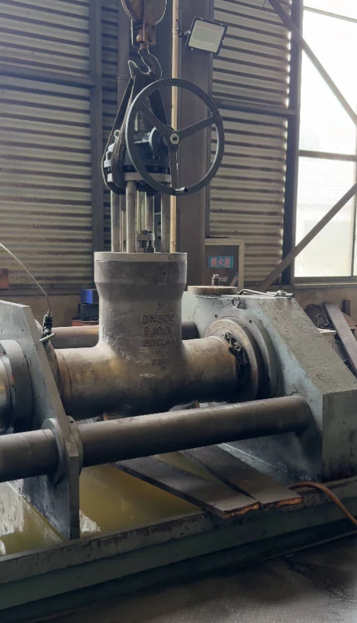 DN300 PN100 20CrMoV power station gate valve hydrostatic pressure test