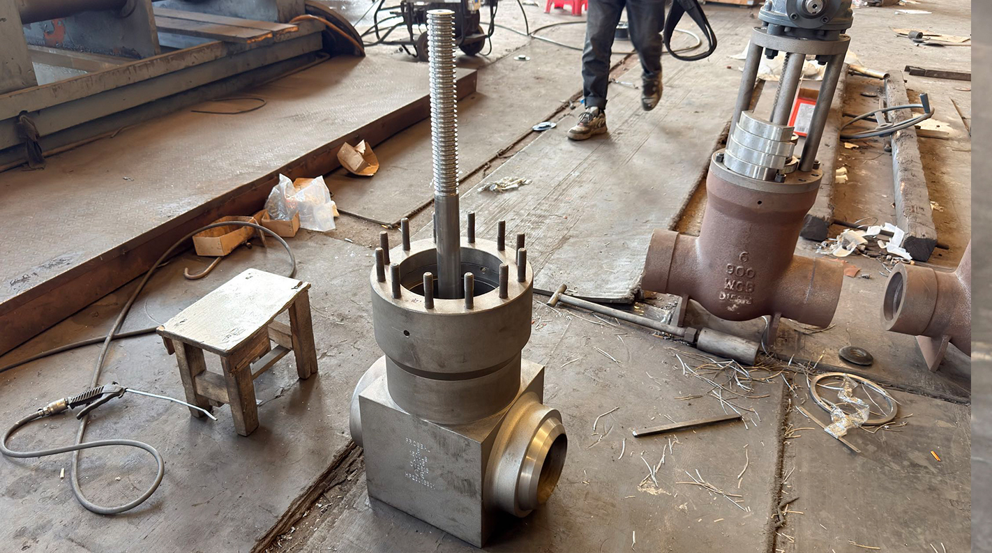 Assembly process for the 6 inch Class 1500 A105 pressure-seal forged steel gate valve
